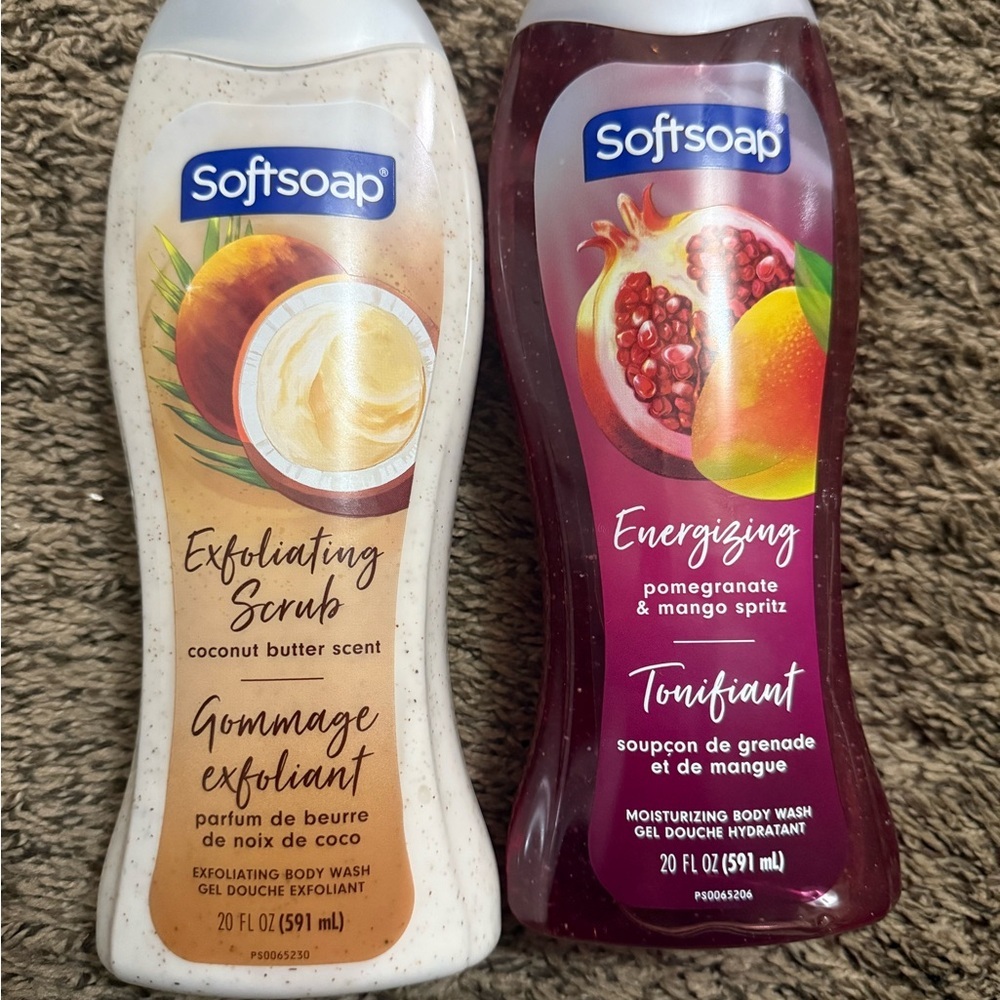 Softsoap Coconut Butter Exfoliating Scrub & Pomegranate Mango Body Wash Set